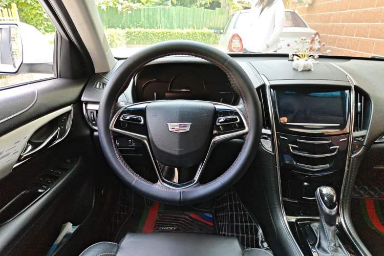 Used Cadillac ATS-L 2017 28T Fashion Edition Steering Wheel