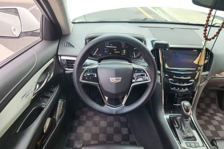 Used Cadillac ATS-L 2017 28T Fashion Edition Steering Wheel
