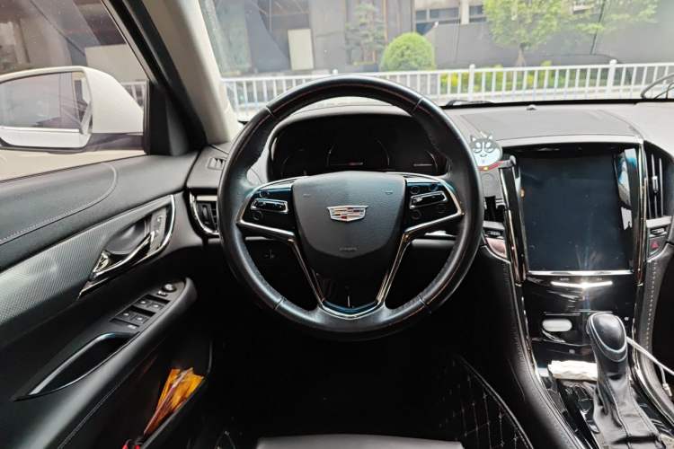 Used Cadillac ATS-L 2017 28T Tech Edition Steering Wheel