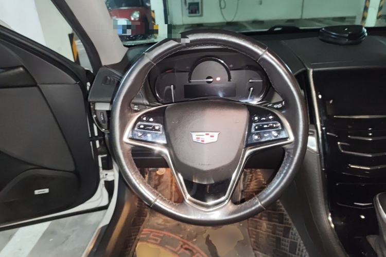 Used Cadillac ATS-L 2017 28T Fashion Edition Steering Wheel
