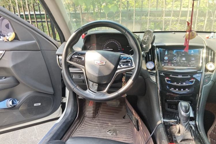 Used Cadillac ATS-L 2017 28T Fashion Edition Steering Wheel