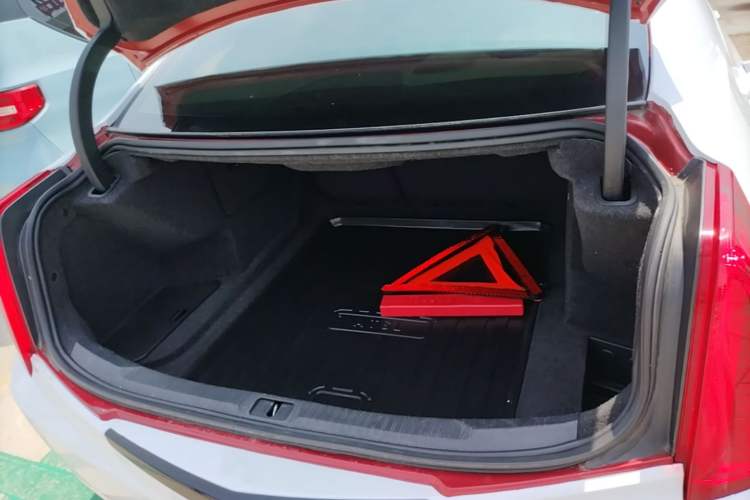 Used Cadillac ATS-L 2017 28T Tech Edition Trunk