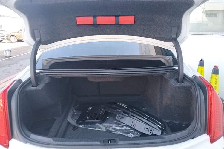 Used Cadillac ATS-L 2017 28T Tech Edition Trunk