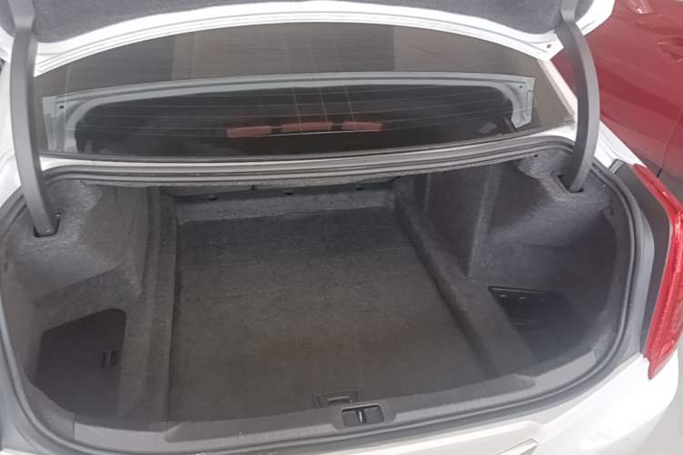 Used Cadillac ATS-L 2017 28T Fashion Edition Trunk