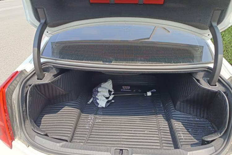 Used Cadillac ATS-L 2017 28T Tech Edition Trunk