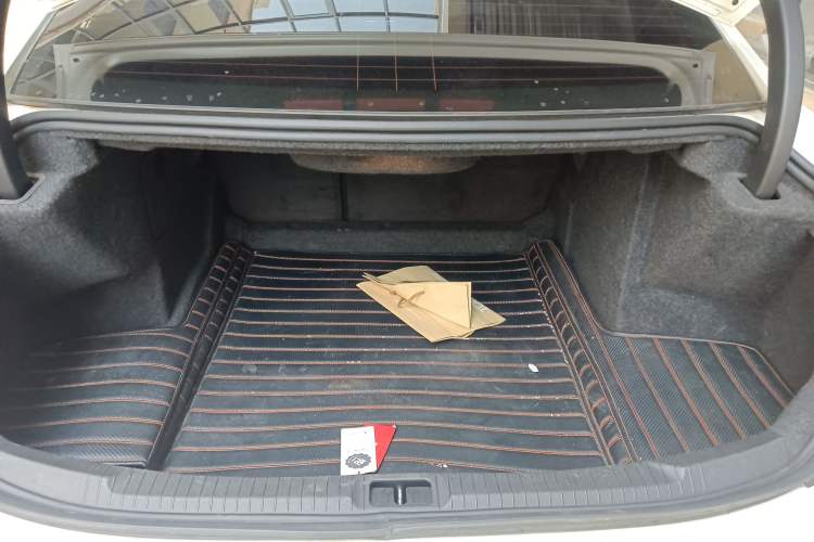 Used Cadillac ATS-L 2017 28T Fashion Edition Trunk