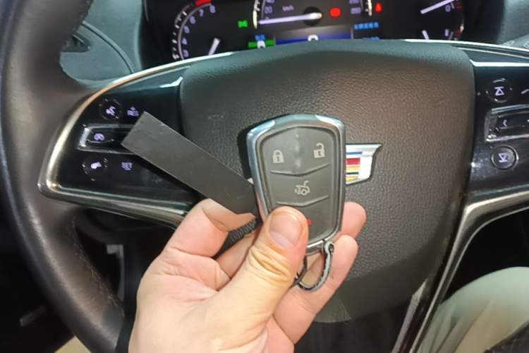 Used Cadillac ATS-L 2017 28T Fashion Edition Vehicle Key