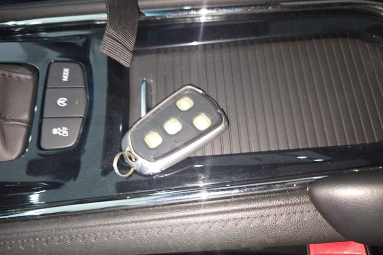 Used Cadillac ATS-L 2017 28T Tech Edition Vehicle Key