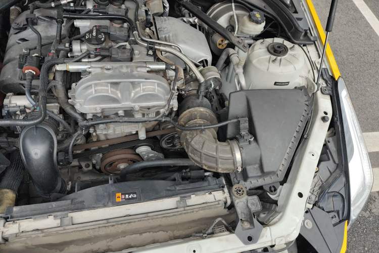 Used Cadillac ATS-L 2017 28T Tech Edition Engine Bay Left