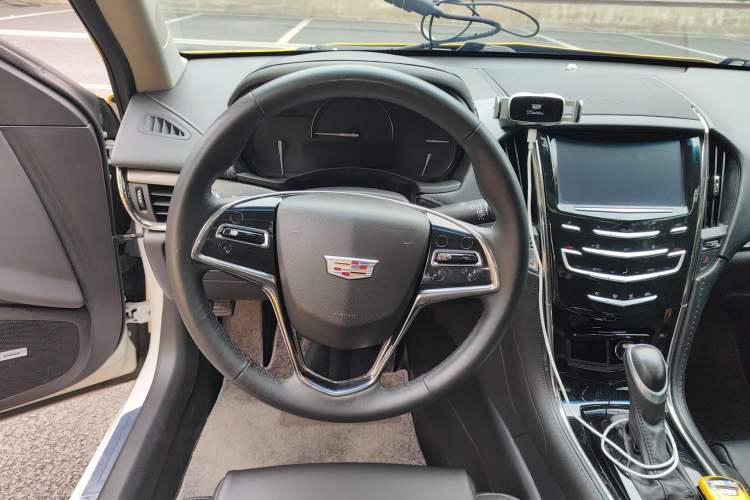 Used Cadillac ATS-L 2017 28T Tech Edition Steering Wheel