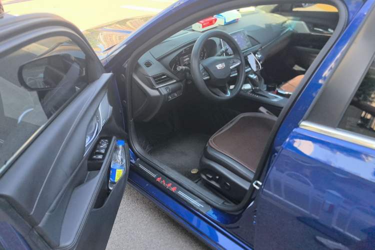 Used Cadillac CT4 2023 25T Luxury Model Driver Seat