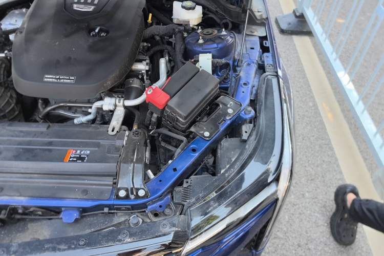 Used Cadillac CT4 2023 25T Luxury Model Engine Bay Left
