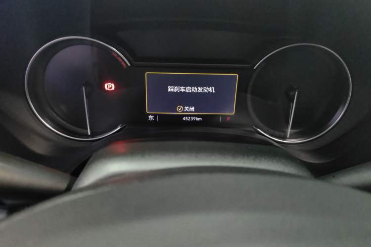Used Cadillac CT4 2021 28T Fashion Edition Odometer Close Up