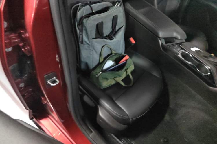 Used Cadillac CT4 2020 28T Fashion Edition Right Front Seat