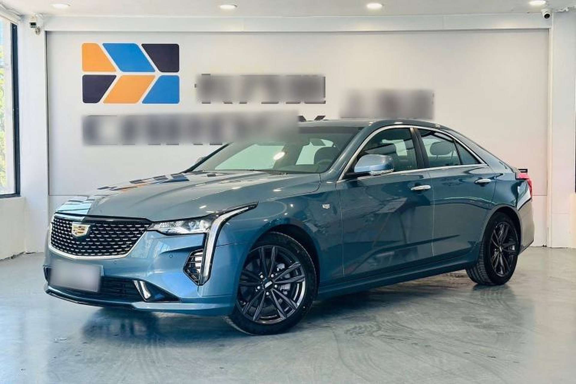Used Cadillac CT4 2023 28T Luxury Version Front Left 45 Deg