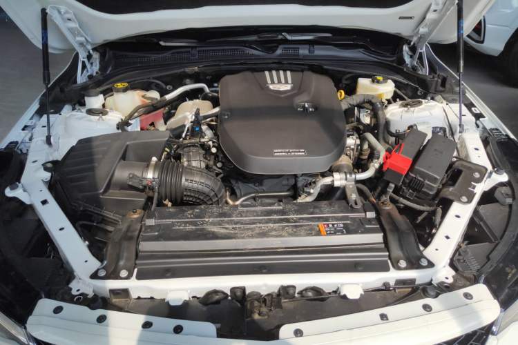 Used Cadillac CT4 2023 25T Fashion Edition Engine Bay