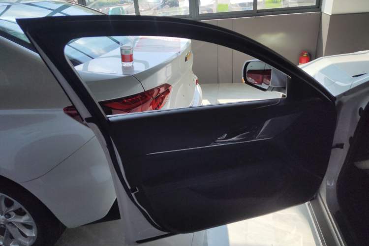 Used Cadillac CT4 2023 25T Fashion Edition Interior 7