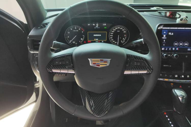 Used Cadillac CT4 2023 25T Fashion Edition Steering Wheel