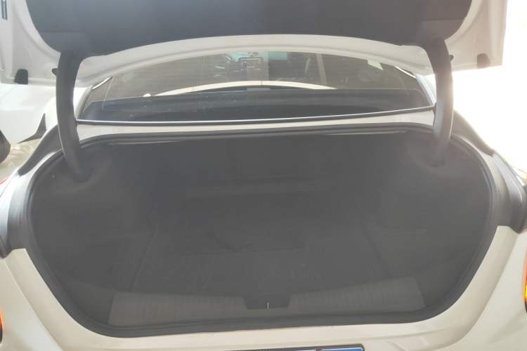 Used Cadillac CT4 2023 25T Fashion Edition Trunk