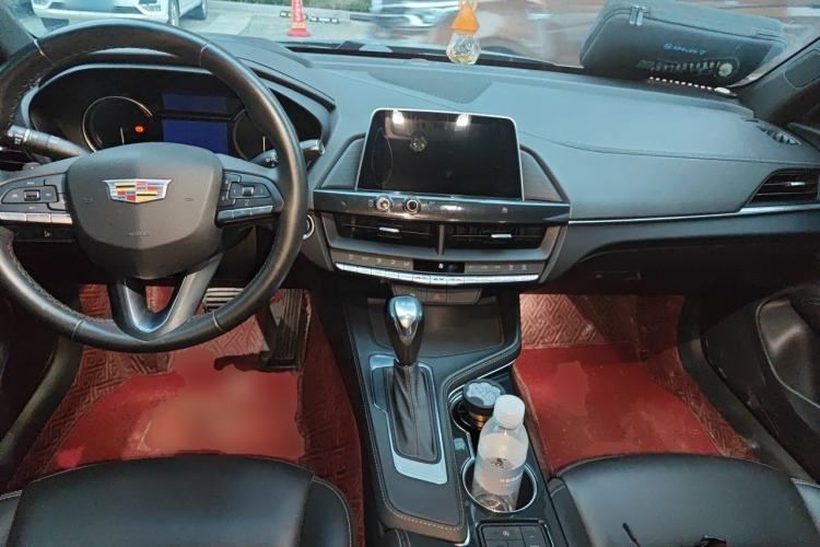 Used Cadillac CT4 2020 28T Fashion Edition Center Console