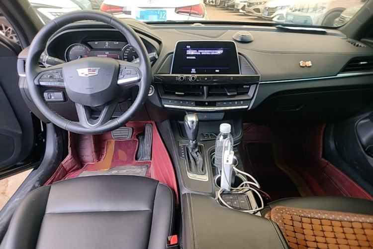 Used Cadillac CT4 2020 28T Fashion Edition Center Console