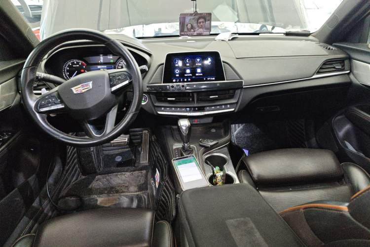Used Cadillac CT4 2020 28T Elite Edition Center Console