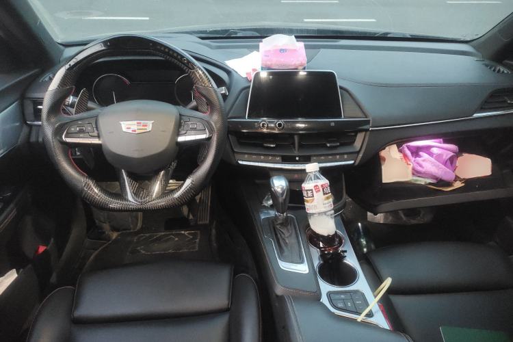 Used Cadillac CT4 2020 28T Elite Edition Center Console