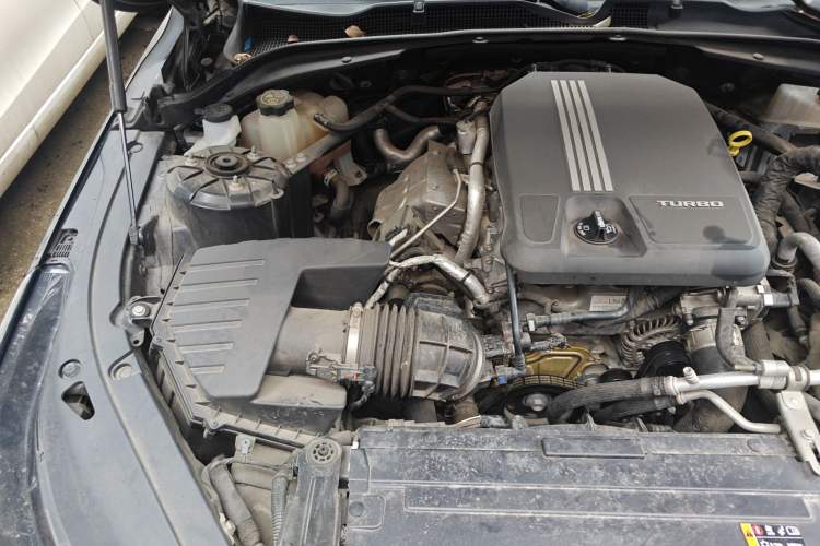 Used Cadillac CT4 2020 28T Fashion Edition Engine Bay Right