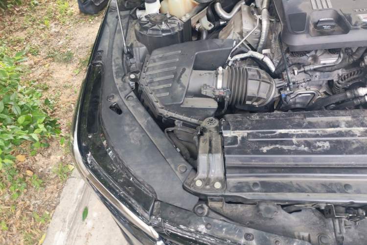 Used Cadillac CT4 2020 28T Elite Edition Engine Bay Right