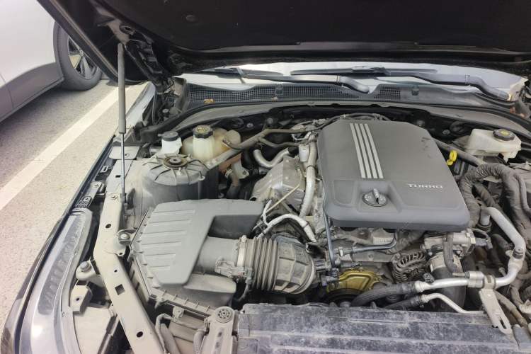 Used Cadillac CT4 2020 28T Elite Edition Engine Bay Right
