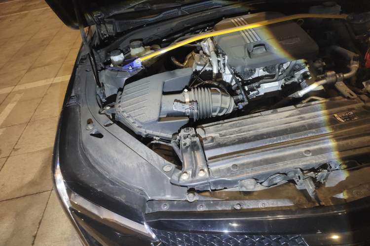 Used Cadillac CT4 2020 28T Elite Edition Engine Bay Right