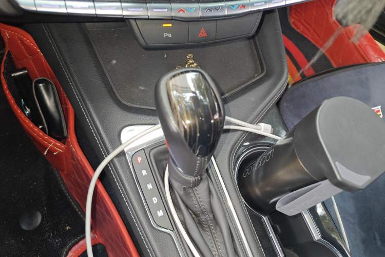 Used Cadillac CT4 2020 28T Fashion Edition Gear Lever
