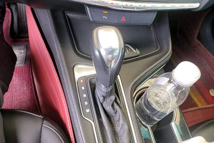 Used Cadillac CT4 2020 28T Fashion Edition Gear Lever