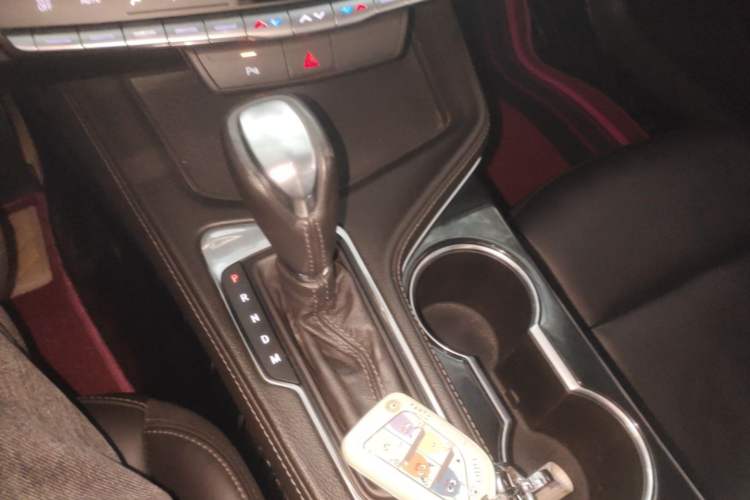 Used Cadillac CT4 2020 28T Fashion Edition Gear Lever
