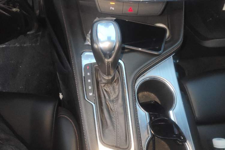 Used Cadillac CT4 2020 28T Elite Edition Gear Lever