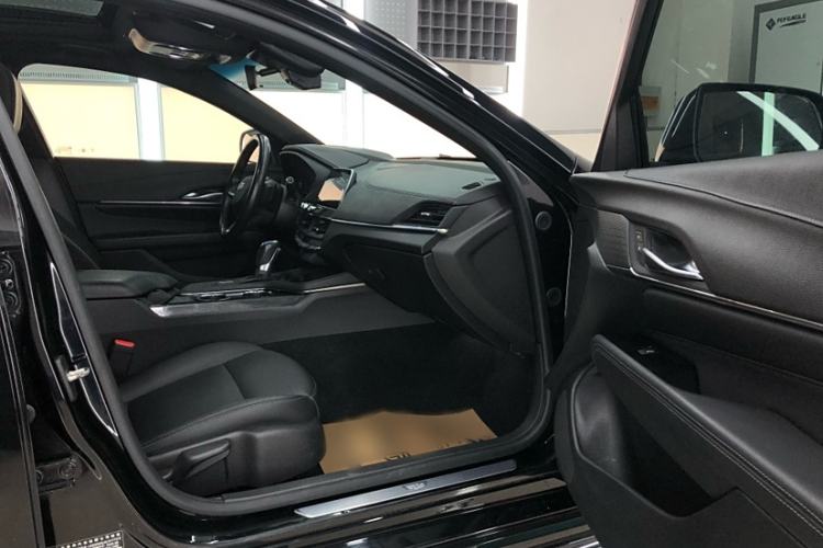 Used Cadillac CT4 2020 28T Fashion Edition Interior 6