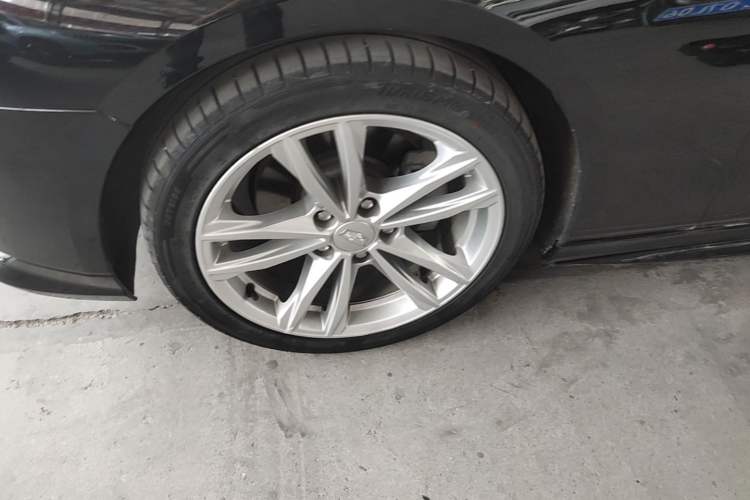 Used Cadillac CT4 2020 28T Fashion Edition Left Front Wheel Hub