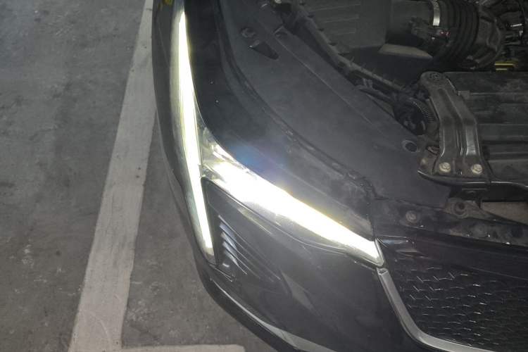 Used Cadillac CT4 2020 28T Elite Edition Right Front Headlight