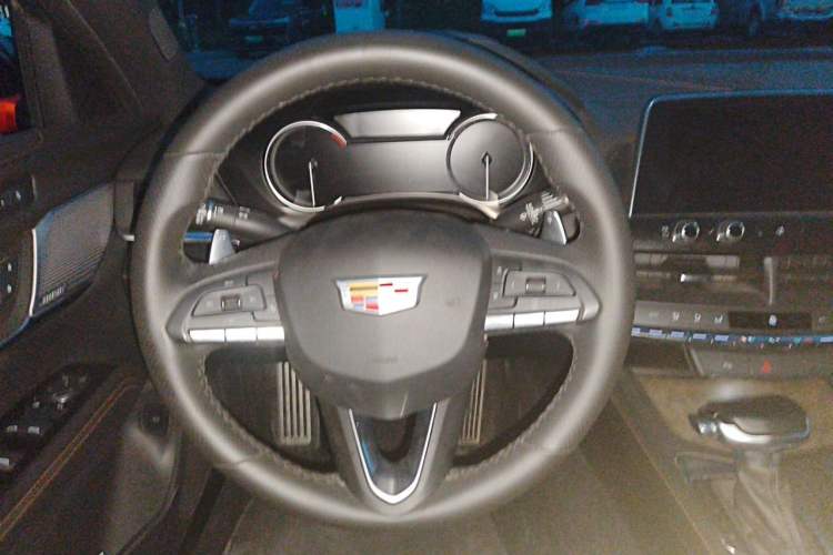Used Cadillac CT4 2020 28T Elite Edition Steering Wheel