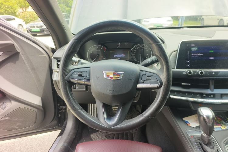 Used Cadillac CT4 2020 28T Elite Edition Steering Wheel