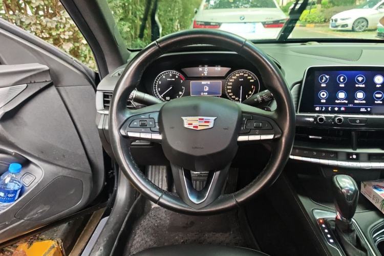 Used Cadillac CT4 2020 28T Fashion Edition Steering Wheel