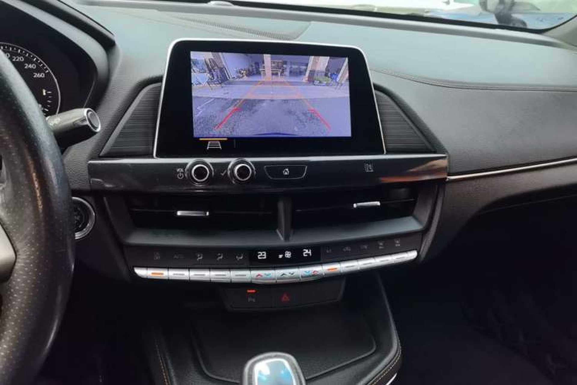 Used Cadillac CT4 2020 28T Elite Edition Audio And AC Panel