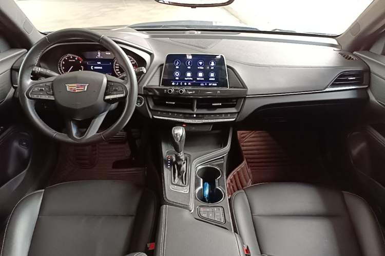 Used Cadillac CT4 2020 28T Fashion Edition Center Console