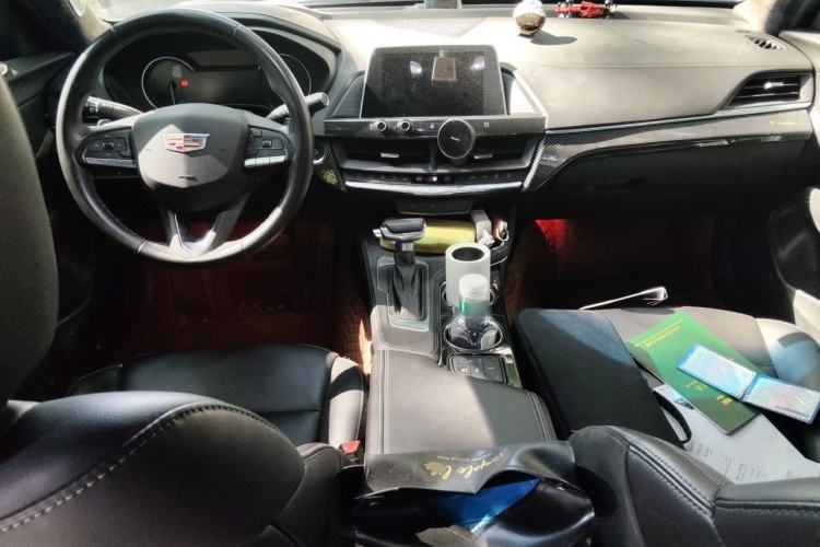 Used Cadillac CT4 2020 28T Fashion Edition Center Console
