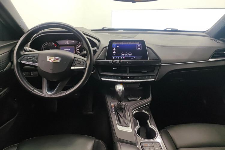 Used Cadillac CT4 2020 28T Fashion Edition Center Console