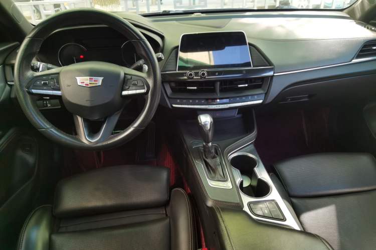 Used Cadillac CT4 2020 28T Elite Edition Center Console