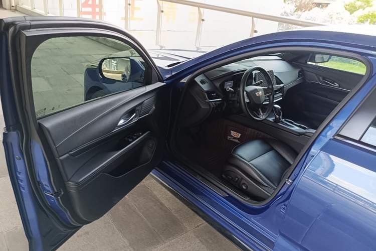 Used Cadillac CT4 2020 28T Fashion Edition Driver Seat