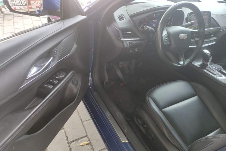 Used Cadillac CT4 2020 28T Fashion Edition Driver Seat