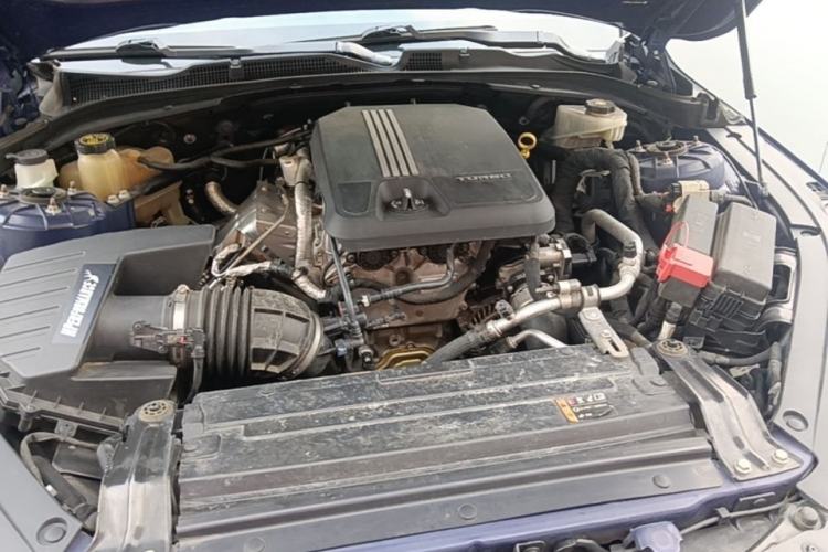Used Cadillac CT4 2020 28T Elite Edition Engine Bay