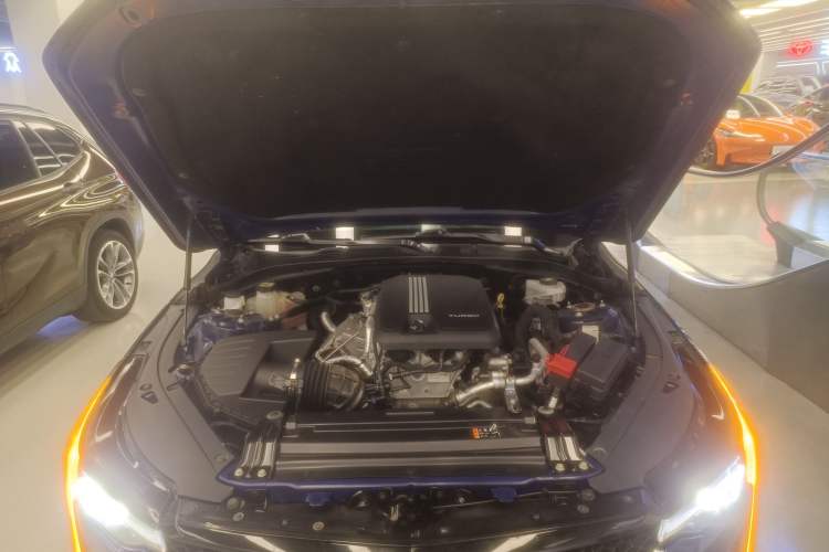 Used Cadillac CT4 2020 28T Fashion Edition Engine Bay